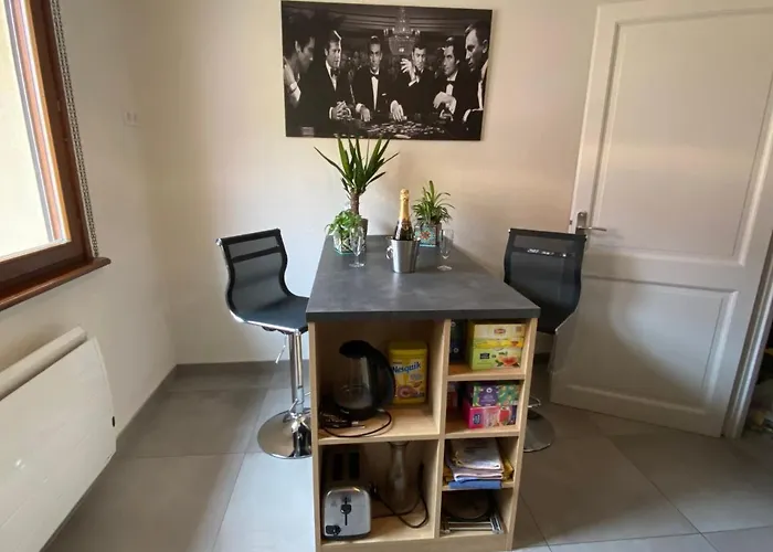 Mallo's Avec Parking Gratuit Et 2 Balcons Apartment