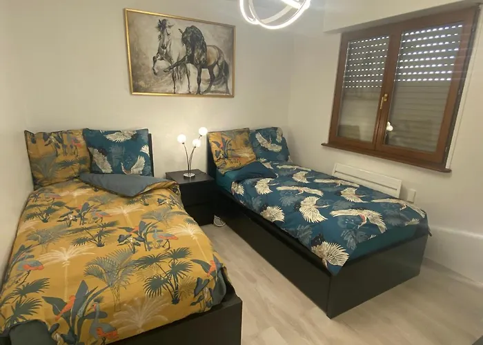 Mallo's Avec Parking Gratuit Et 2 Balcons *